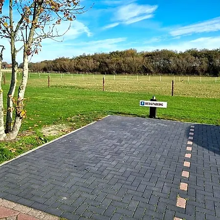 Wulpenweid Bed & Parking 4*