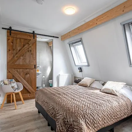 Wulpenweid Bed & Parking Bed & Breakfast Den Burg